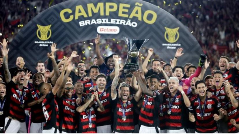 Flamengo shpallet kampione e Brazilit një javë para fundit 