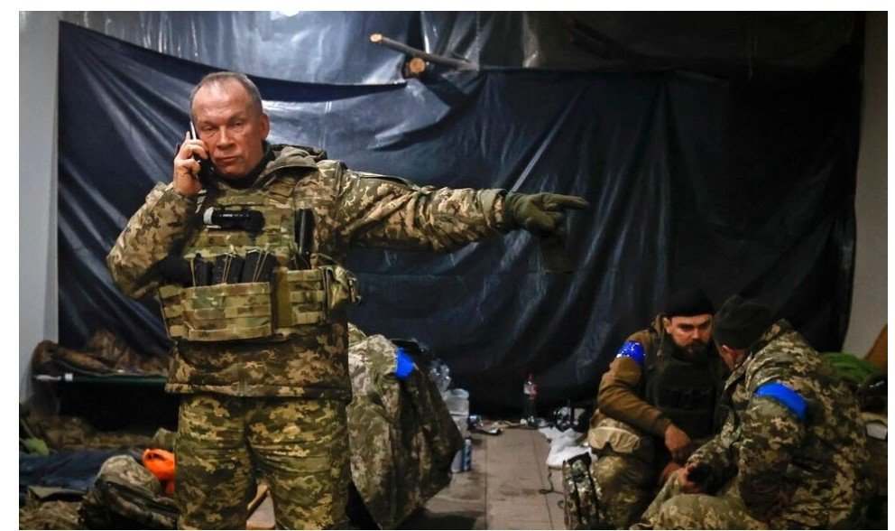 Kreu i forcave të armatosura ukrainase : T’i lëshosh territor Rusisë është e papranueshme!
