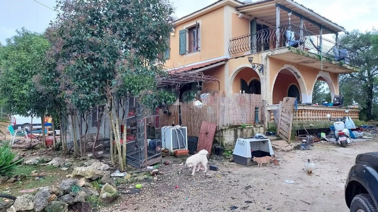 “Prindërit në gjendje të lirë, pritet hetim për qenin”, detaje të reja nga ngjarja tragjike në Greqi