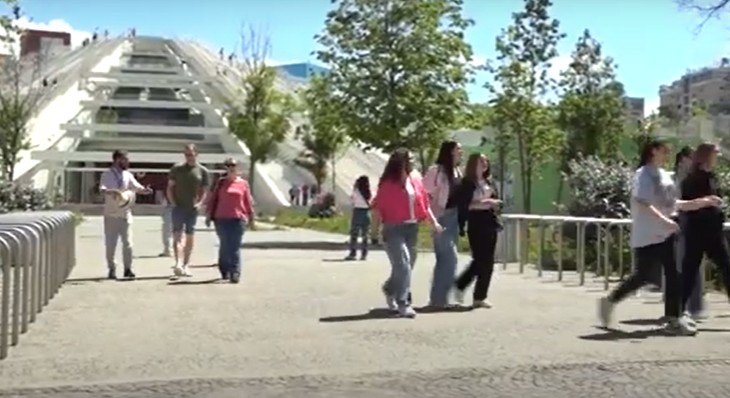 Rekord të ardhurash nga turizmi në ekonomi