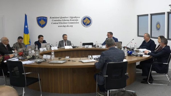 ​Debate në KQZ për votimin e të akuzuarve në Hagë, përplasen VV-PDK