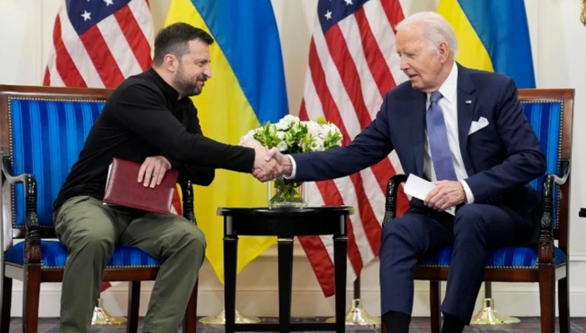 Zelensky: Biden më tha se Ukraina nuk do të anëtarësohet në NATO