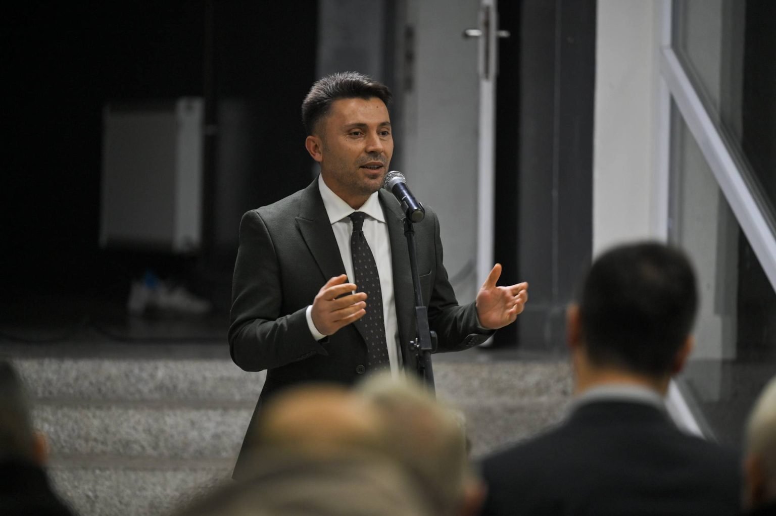Adnan Rrustemi: Mos lësho pe po bashkon kudo qytetarët për siguri e begati