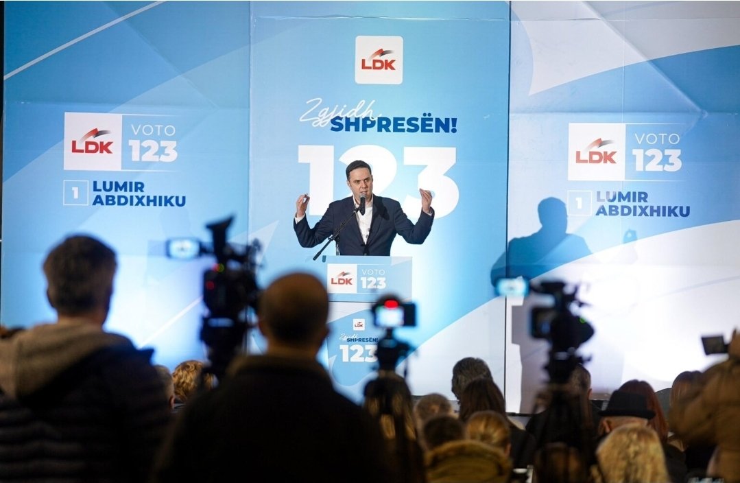 Abdixhiku me premtim për mjekët e diplomuar: Do ua sigurojmë specializimin dhe punësimin 