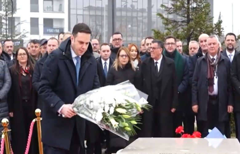 LDK shënon 36-vjetorin e themelimit me homazhe tek Ibrahim Rugova