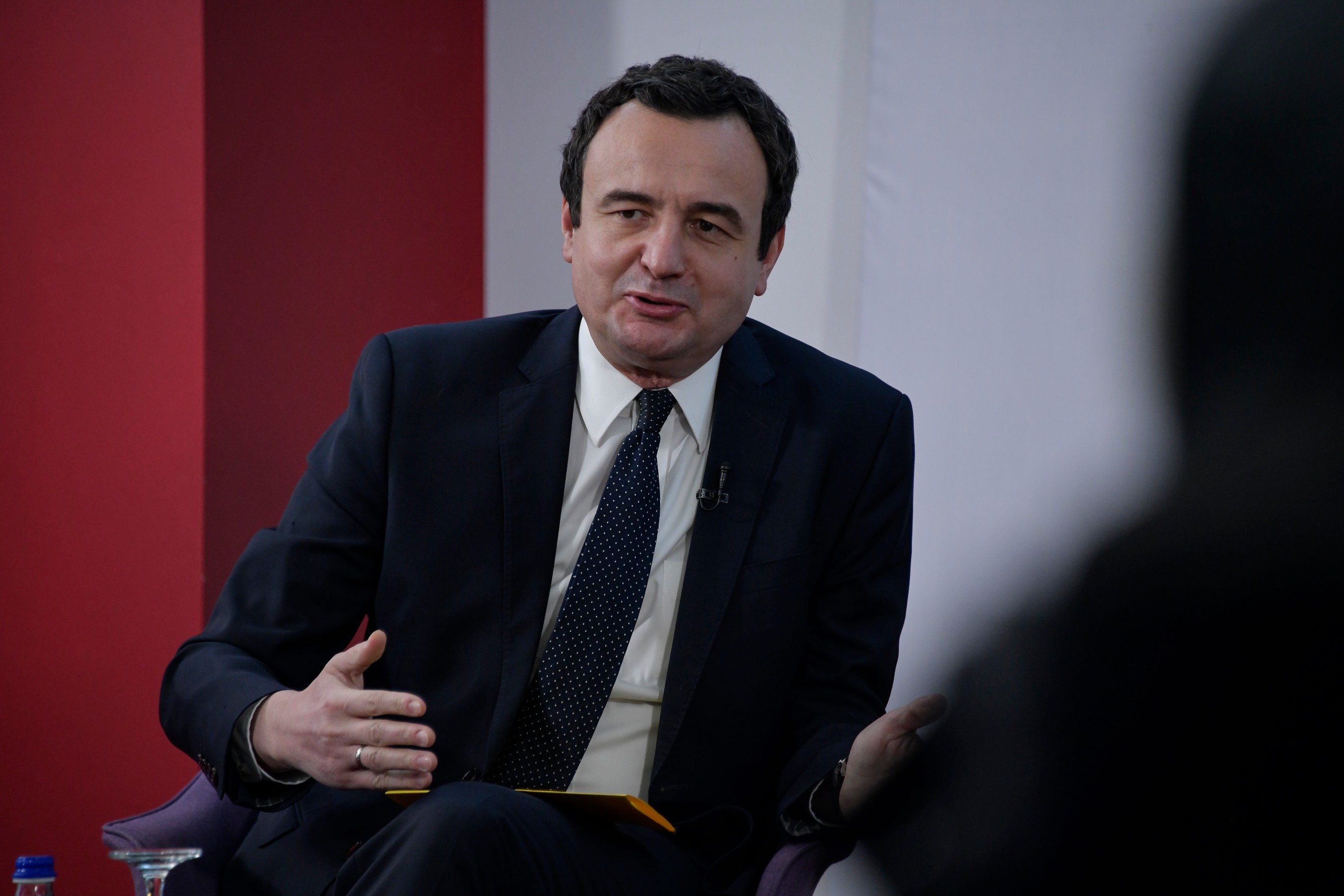 “Normalizimi me Serbinë është i vështirë për shkak të historisë së dhimbshme”