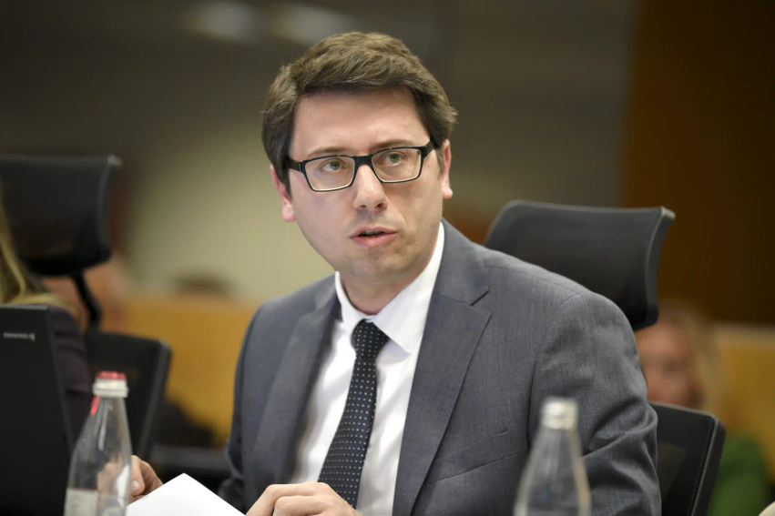 murati-bqk-per-te-tretin-vit-transferon-fitimin-ne-thesar
