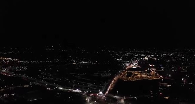 Prishtina feston me muzikë e fishekzjarrë, qytetarët tregojnë pritjet për Vitin e Ri