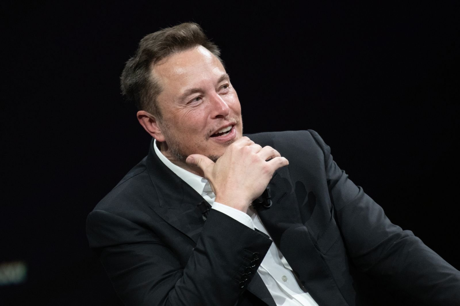 Musk thotë se nuk është i interesuar ta blejë TikTok