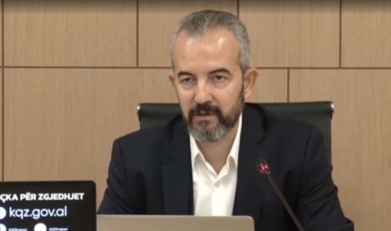 “KQZ nuk ofron regjistrim në terren”/ Celibashi: Regjistrimi i votuesve nga jashtë, vetëm nëpërmjet PER