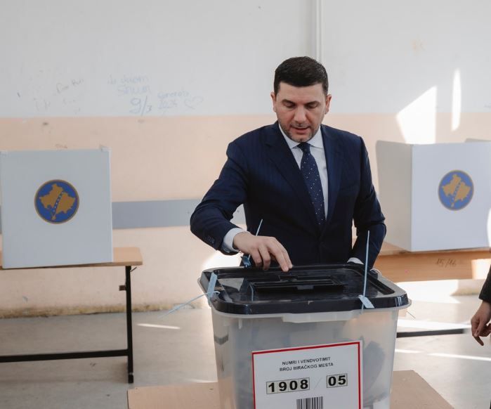 Krasniqi: Mbi 200 mijë vota janë përgjegjësi për një Kosovë më të mirë
