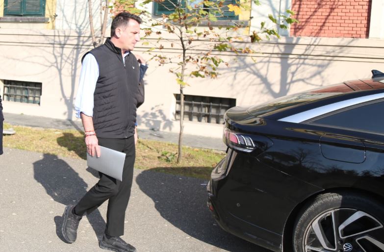 Erion Veliaj nga paraburgimi i Durrësit: Gjetja e lodrave djalit tim në shtëpinë e gjyshes në plazh, përbëka provën flagrante se është pasuri e fshehur e jona