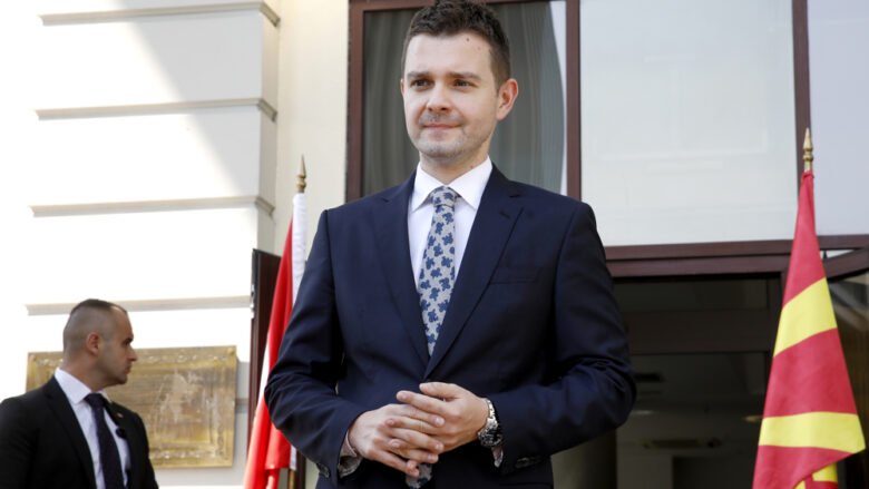 Mucunski: Metodat e reja amerikane janë jokonvencionale për disa, por diplomacia konvencionale, deri më tani ka sjellë më shumë luftëra