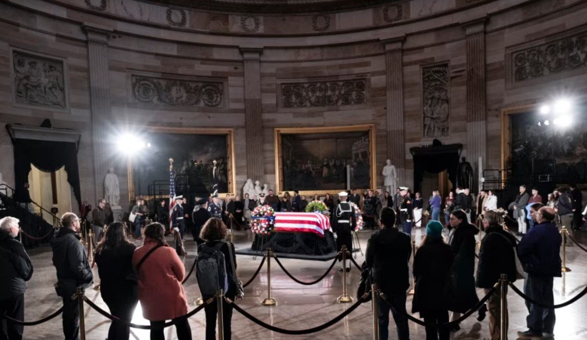 Ish-Presidenti Carter nderohet me ceremoni shtetërore në Uashington