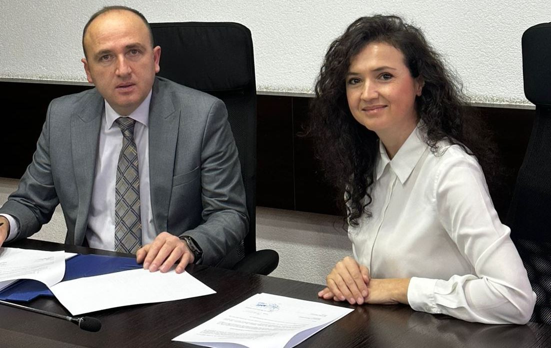 Drejtoria e Shëndetësisë nënshkruan memorandum bashkëpunimi për projektin “Dhoma për promovim dhe edukim shëndetësor”