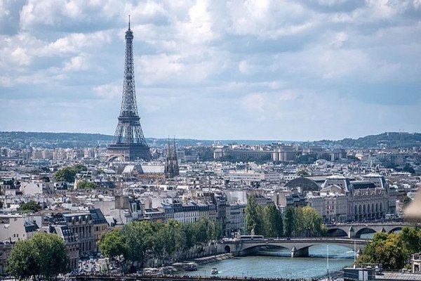 ​Parisi do të bëhet me statujën e Skënderbeut
