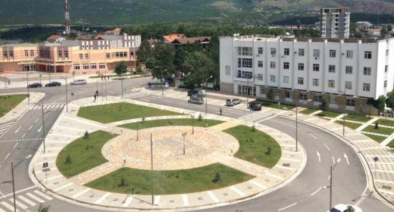 “Furtunë” largimesh në Bashkinë Kukës pas urdhrit të Ramës, largohen nga detyra 14 administratorë dhe 2 nënkryetarët