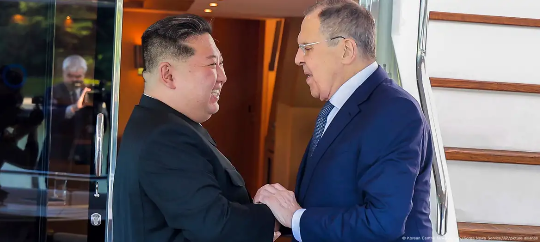 Kim i Koresë së Veriut i ofron Rusisë “mbështetje të pakushtëzuar”