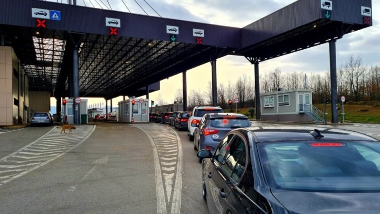 Bashkatdhetarët po vijnë në vendlindje, kjo është gjendja në pikat kufitare 