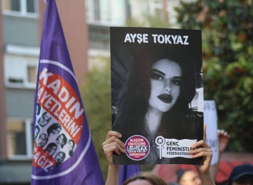 Vrasja brutale e 22-vjeçares trondit Turqinë dhe ngjall reagime të forta të opinionit publik