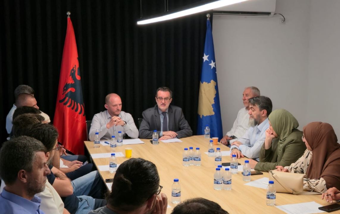 “Partitë e reja, vetëm për ‘kapuç të gjatë’ të shefave të tyre”