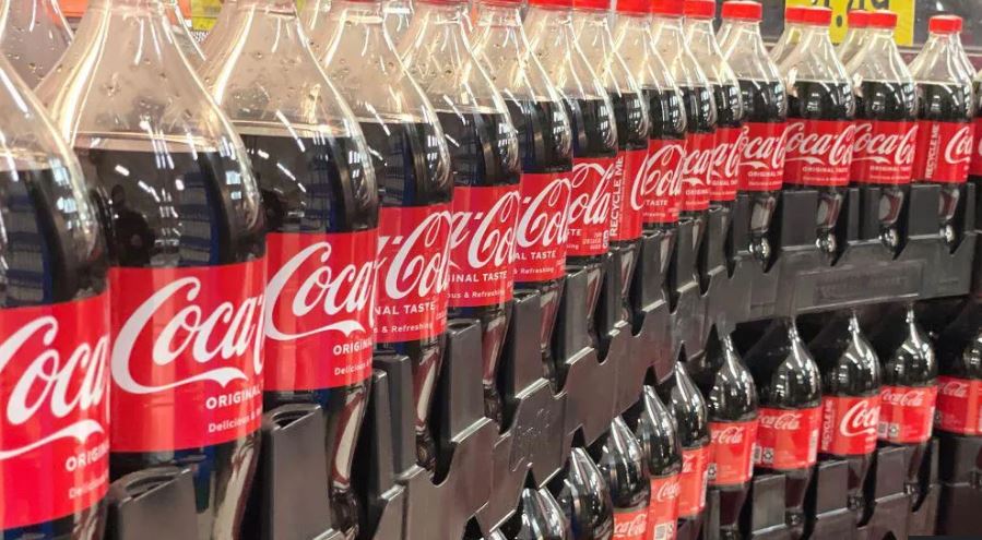 Pas presionit të Trump, Coca-Cola do të lançojë pije me sheqer kallami në SHBA