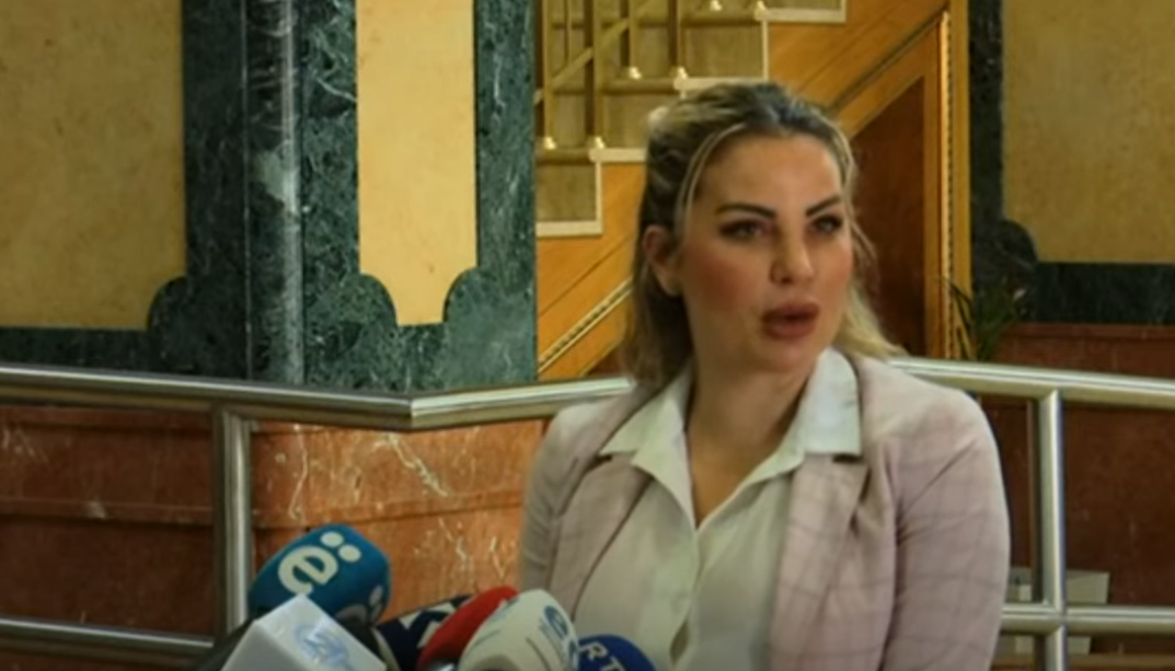 Analisti “godet” Duda Baljen: Kur ta zë “bishtin me derë” jo që të kërkon komunë po edhe krahinë?