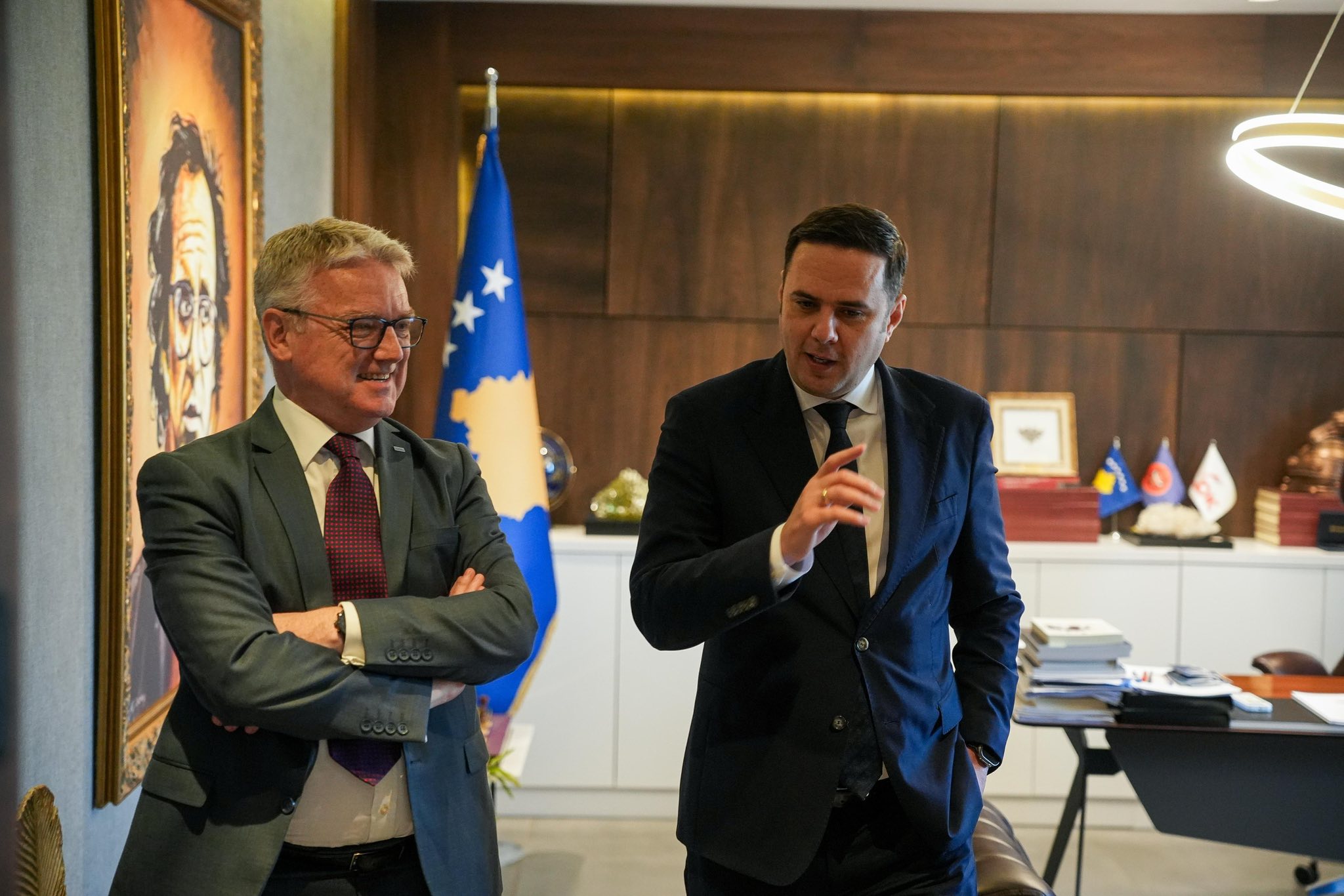 Abdixhiku flet me shefin e ri të OSBE-së për formimin e institucioneve