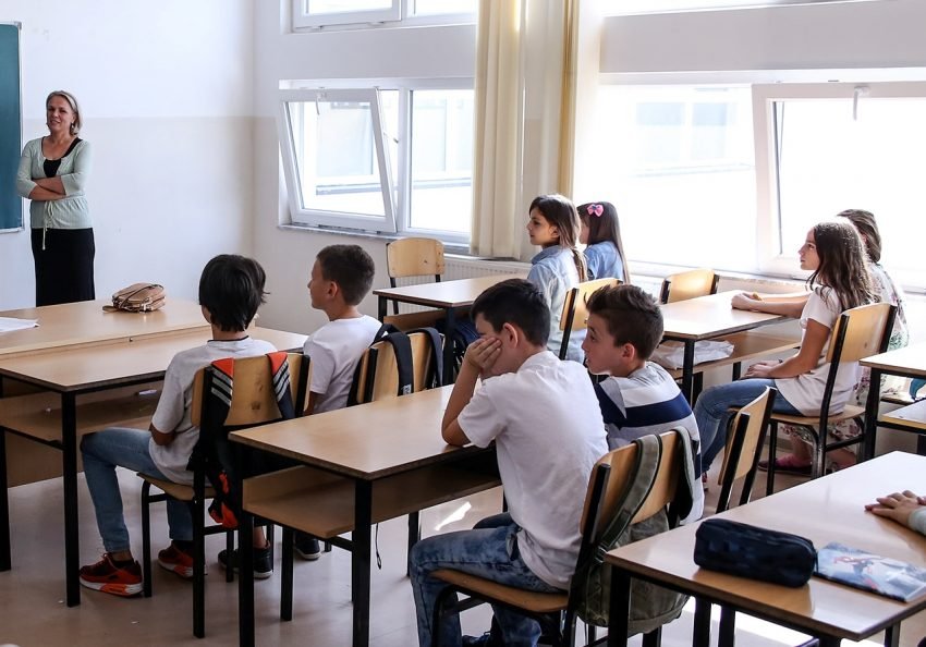 Roli i prindërve dhe mësuesve në formimin e fëmijës