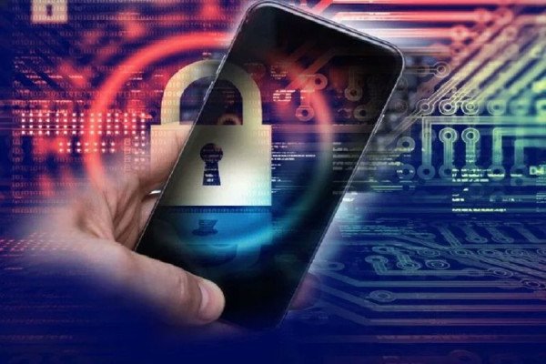 ​Meta 'gjurmon fshehurazi' përdoruesit Android përmes Instagram e Facebook