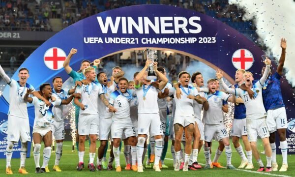 Pse 23-vjeçarët mund të luajnë në Europianin U21?