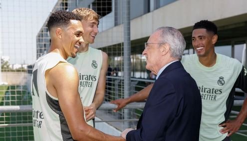 Florentino Perez iu premton bonus të madh futbollistëve të Realit