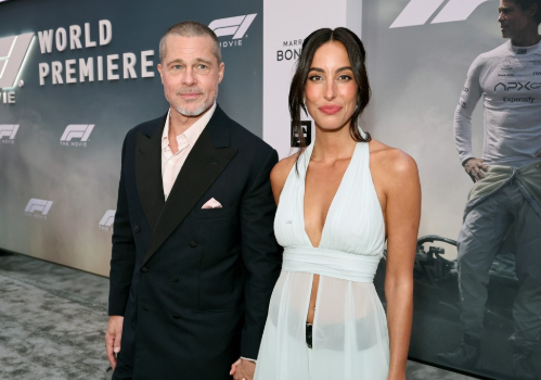 Brad Pitt i lumtur krah të dashurës së tij