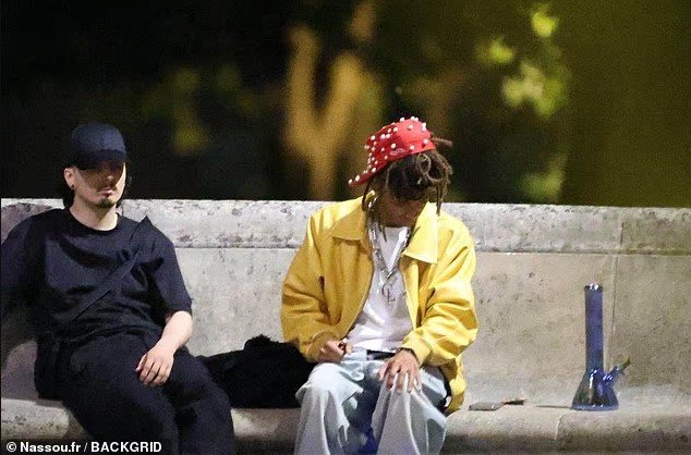 Jaden Smith kapet në Paris në orët e vona, dyshohet për përdorim lëndësh të ndaluara