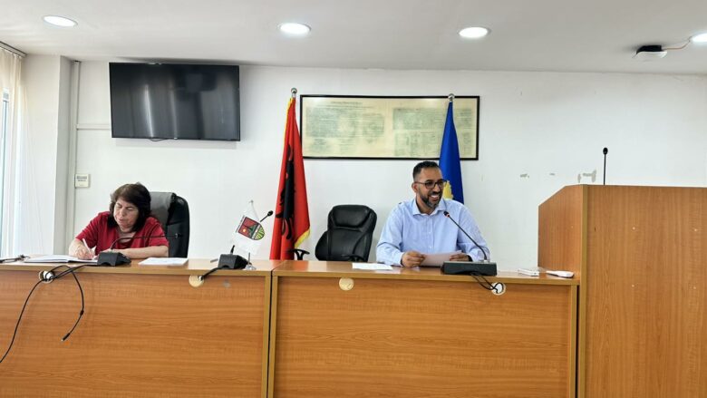 Obiliq, u mbajt mbledhja e radhës e Komitetit për Komunitete