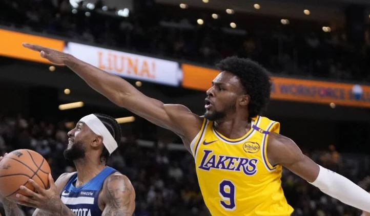 Lakers eliminohen nga gara për titull