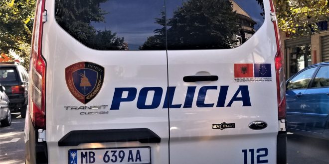 Dhuna ndaj komisionerit dhe familjes së tij, dy të arrestuar në Pogradec! 4 persona shpallen në kërkim