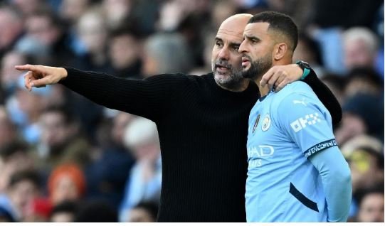 Pep Guardiola ia mbyll derën Walkerit