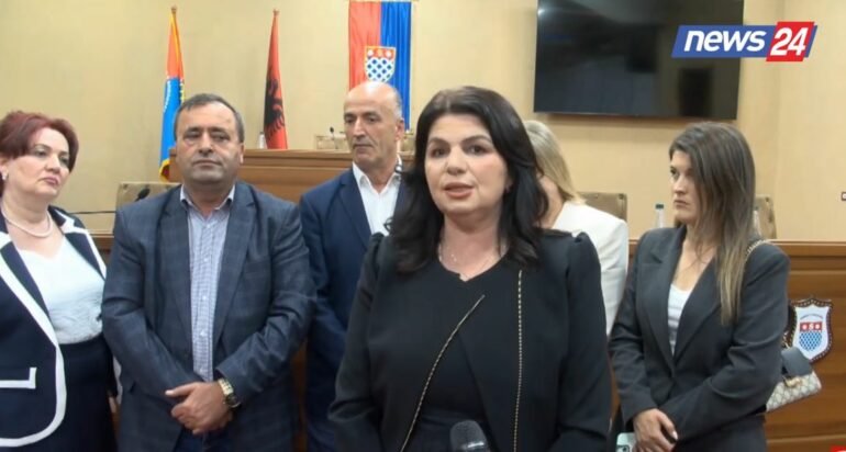 Garuan të ndarë më 11 maj/ PSD “shkrin akujt” me PS në Shkodër: Do të jemi gjithmonë në mbështetje të mazhorancës. Jemi bashkë!