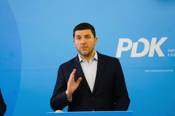 ​Memli Krasniqi tregon arsyet e dorëheqjes nga kryetari i PDK-së