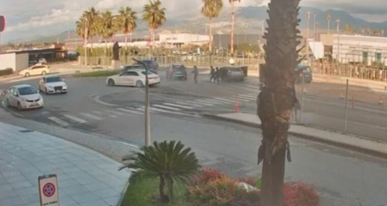 Atentati në Rinas/ Dëshmia tronditëse: Kujtuam se po xhirohej film, por kur pashë ngjarjen, përqafova fëmijët