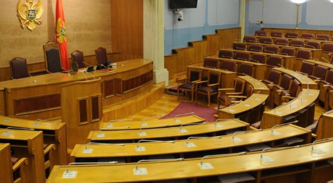 Mali i Zi do dërgojë ushtarë në misionin e NATO-s për të ndihmuar Ukrainën