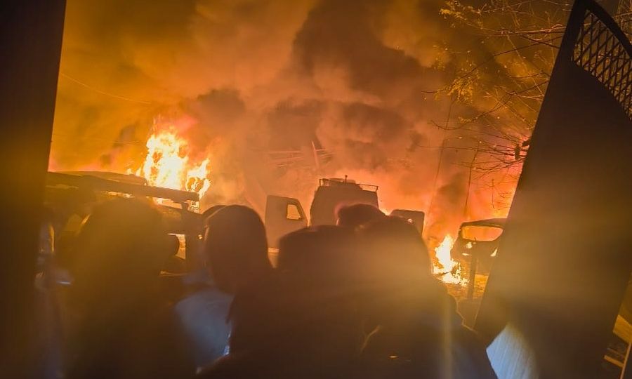  Shpërthim i fuqishëm në stacionin e policisë në Indi, frikë për viktima