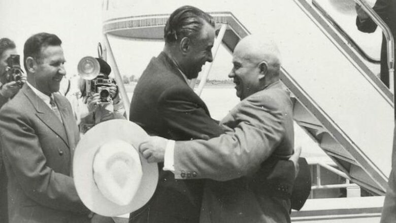 Zbulohen dokumentet për prishjen e Moskës me Tiranën më 1961: Në takimin me delegacionin e kryesuar nga Enver Hoxha, Hrushovi...