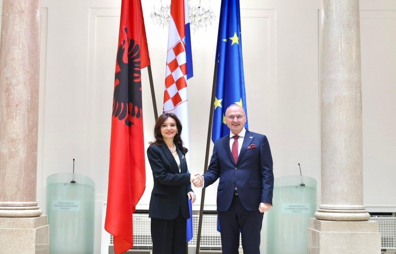 Spiropali dhe homologu kroat flasin për marrëveshjen Shqipëri-Kroaci-Kosovë