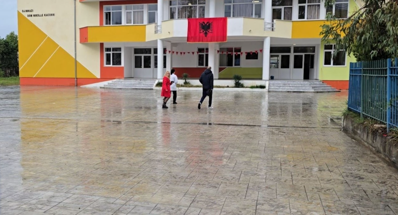 I biri u plagos me thikë, babai i të miturit: Nuk e di si do të reagojmë, jeta e djalit…