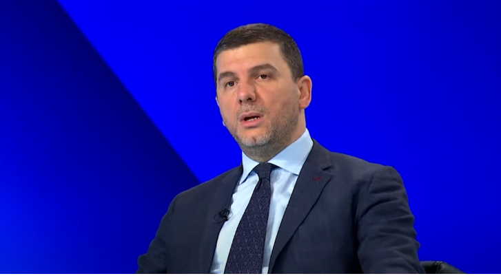 Pas shtatë mandatesh, Memli Krasniqi nuk kandidon për deputet