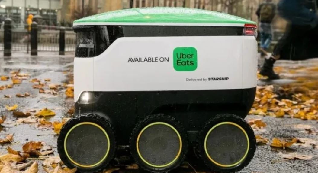 Uber lanson robotë shpërndarjeje në Britani në dy qytete dhe zotohet të dorëzojë ushqimin në më pak se 30 minuta