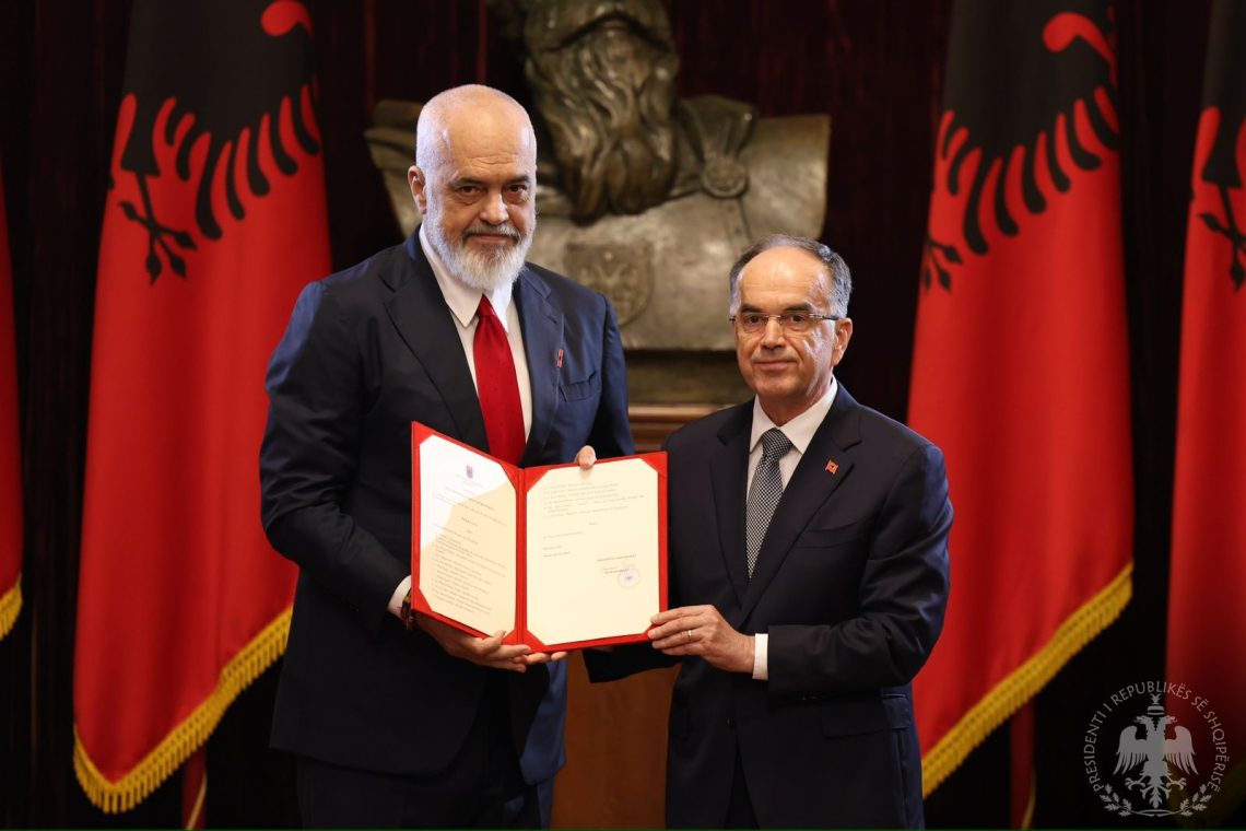 BIRN: Presidenti anashkalon Kushtetutën dhe dekreton zgjedhjet në Tiranë