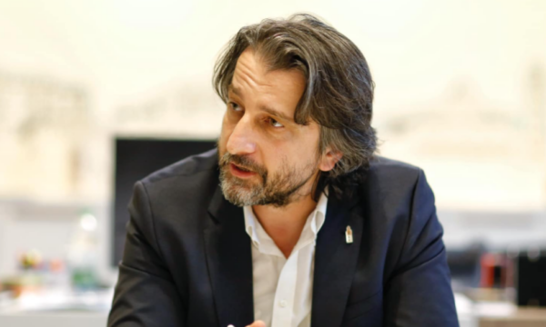 Prishtina nuk pret, Prishtina është ndjenjë: Përparim Rama njofton se festivali UNUM vjen në kryeqytet